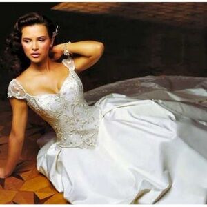 NWOT Vintage Sample Elegant White Bridal Gown